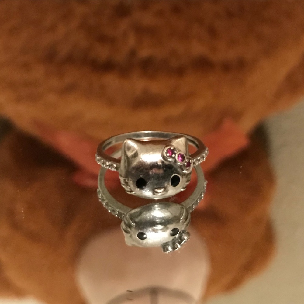 Vintage .925 Sterling Silver Hello Kitty Ring
